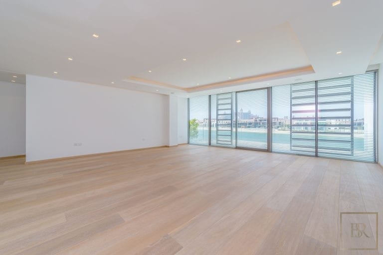 Luxury Villa Beach Front Sunset views across the sea, 5 bedrooms in Palm Jumeirah - Dubai search for sale For Super Rich