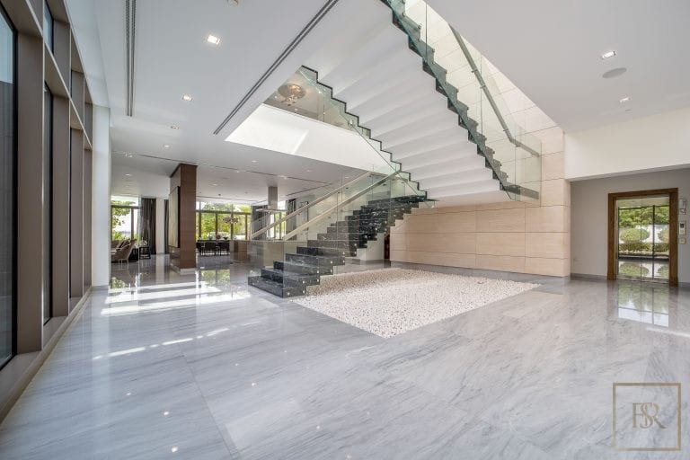 Luxury Villa Panoramic View state-of-the-art amenities, 8 bedrooms in District One - Dubai LP0014 for sale For Super Rich