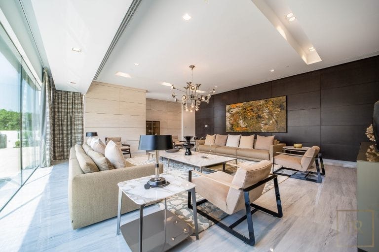Luxury Villa Panoramic View state-of-the-art amenities, 8 bedrooms in District One - Dubai property for sale For Super Rich