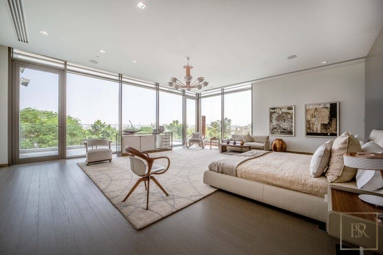 Luxury Villa Panoramic View state-of-the-art amenities, 8 bedrooms in District One - Dubai price for sale For Super Rich