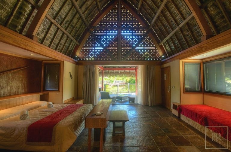 Luxury Hotel Beach Front Private Beach, bungalows, 32 bedrooms in Tahiti search for sale For Super Rich