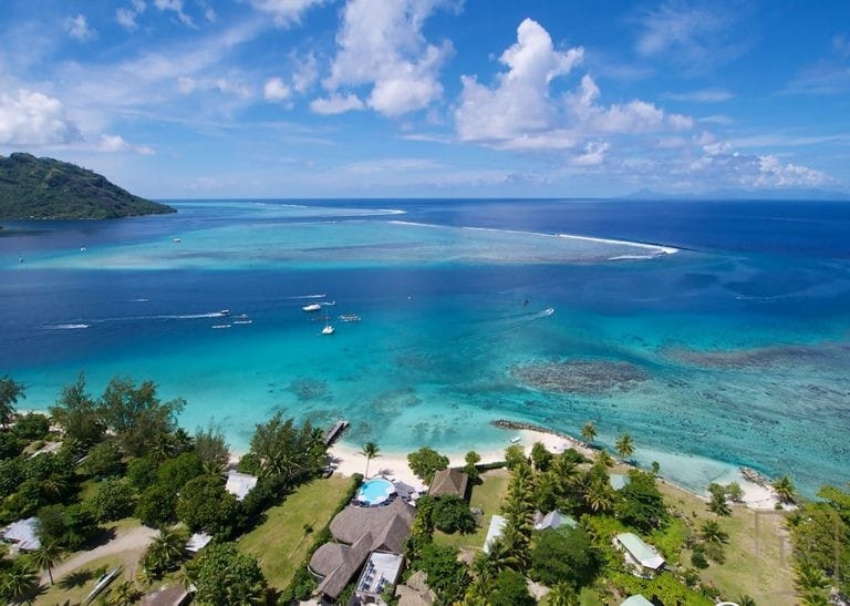 Luxury Hotel Beach Front Private Beach, bungalows, 32 bedrooms in Tahiti luxury for sale For Super Rich
