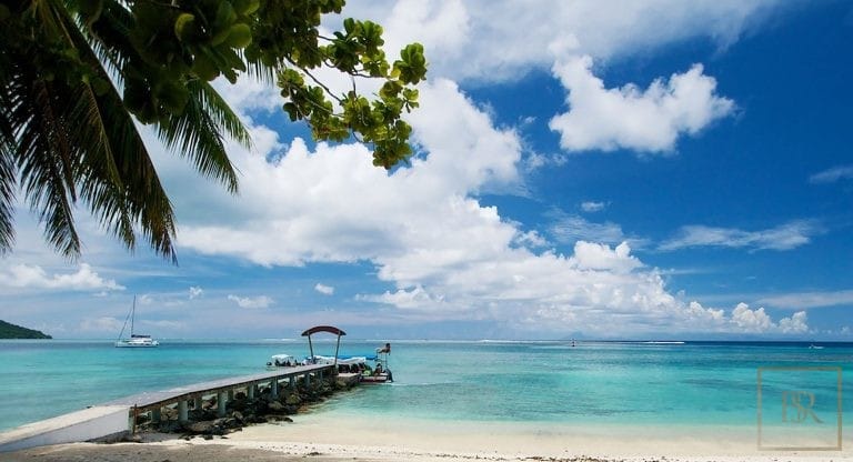 Luxury Hotel Beach Front Private Beach, bungalows, 32 bedrooms in Tahiti deal for sale For Super Rich