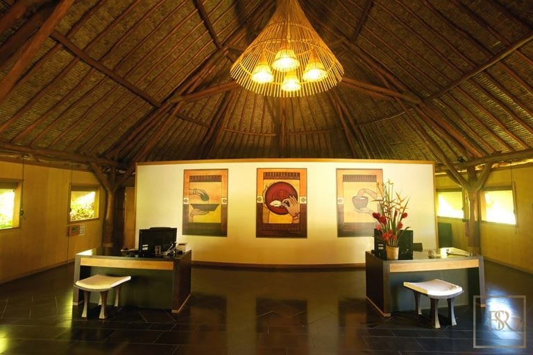 Luxury Hotel Beach Front Private Beach, bungalows, 32 bedrooms in Tahiti price for sale For Super Rich