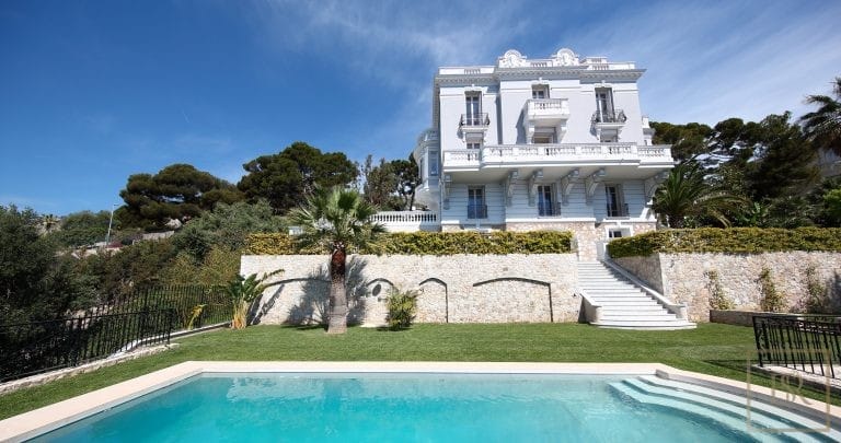 Belle Epoque Villa Panoramic View hammam, sauna & home cinema, 6 bedrooms in Cap D'ail - French Riviera New for sale For Super Rich
