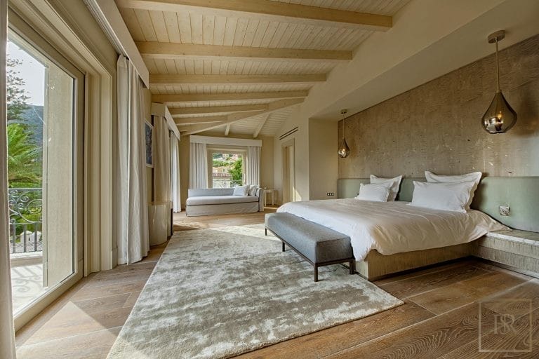 Luxury Villa Sea View 2 swimming pools, tennis court, 11 bedrooms in Eze property for sale For Super Rich