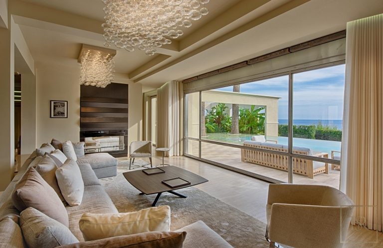 Luxury Villa Sea View 2 swimming pools, tennis court, 11 bedrooms in Eze available for sale For Super Rich