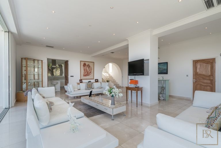 Luxury Villa Heated swimming pool and pool house. near Eden Roc hotel, 6 bedrooms in Cap d'Antibes search for sale For Super Rich