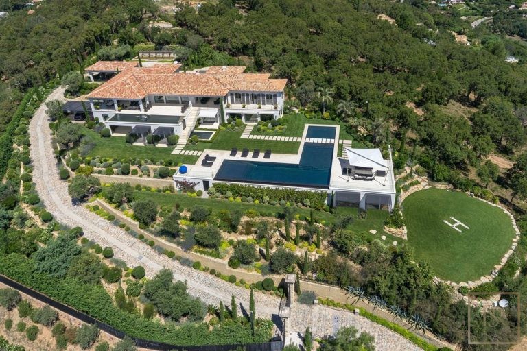 Luxury Villa beautiful view over the Gulf of Saint-Tropez helipad, 6 bedrooms in Grimaud rental For Super Rich