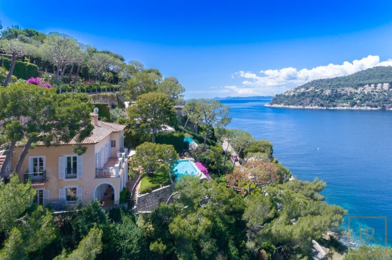 Luxury Villa direct access to the sea nice pool with sea view, 5 bedrooms in St Jean Cap Ferrat rental For Super Rich