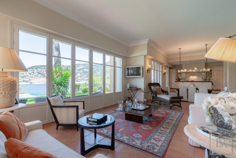 Luxury Villa direct access to the sea nice pool with sea view, 5 bedrooms in St Jean Cap Ferrat available rental For Super Rich