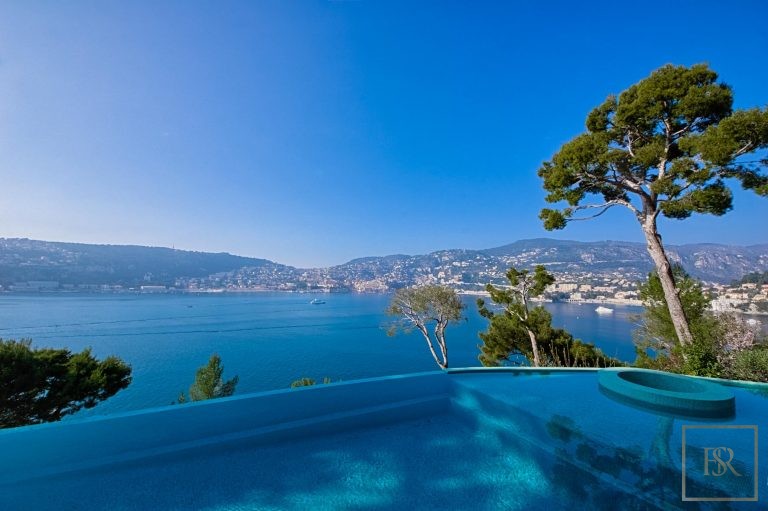 Contemporary Villa Exceptional panoramic sea views west side, 5 bedrooms in St Jean Cap Ferrat  rental For Super Rich