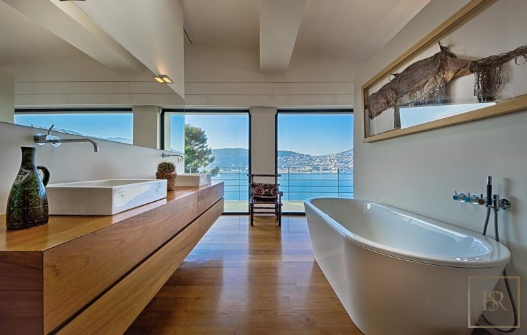 Contemporary Villa Exceptional panoramic sea views west side, 5 bedrooms in St Jean Cap Ferrat price rental For Super Rich