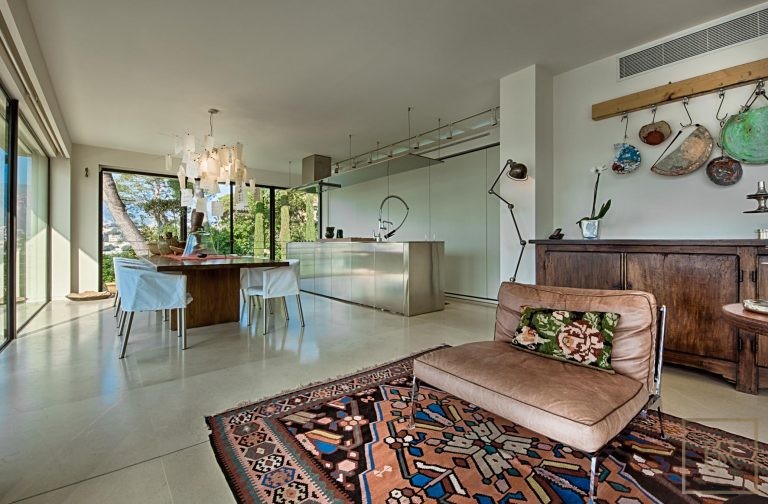 Contemporary Villa Exceptional panoramic sea views west side, 5 bedrooms in St Jean Cap Ferrat top rental For Super Rich