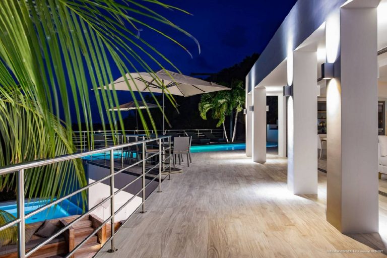 Luxury Villa Avenstar hillside of Camaruche with exceptional views of the sea, 5 bedrooms in Lorient - St Barth best rental For Super Rich