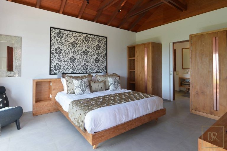 Luxury Villa Danse du Soleil tropical gardens with sea view, heated pool, 5 bedrooms in St Barth best rental For Super Rich