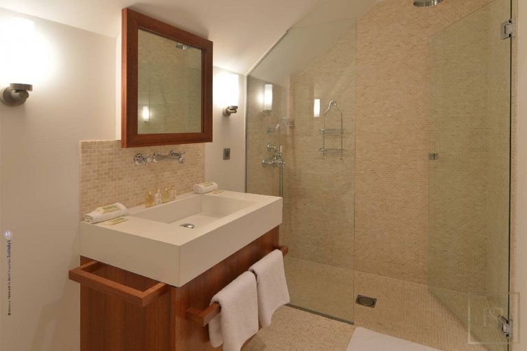 Luxury Villa ELA Beachfront Tennis court, pool, 8 bedrooms in Flamands - St Barth travel rental For Super Rich