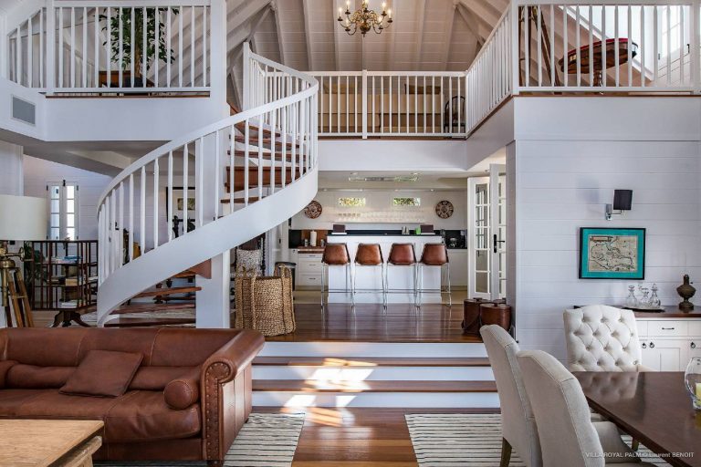 Luxury Villa Palmier Royal Estate Stunning views of Marigot Bay and the sea, 13 bedrooms in St Barth available rental For Super Rich