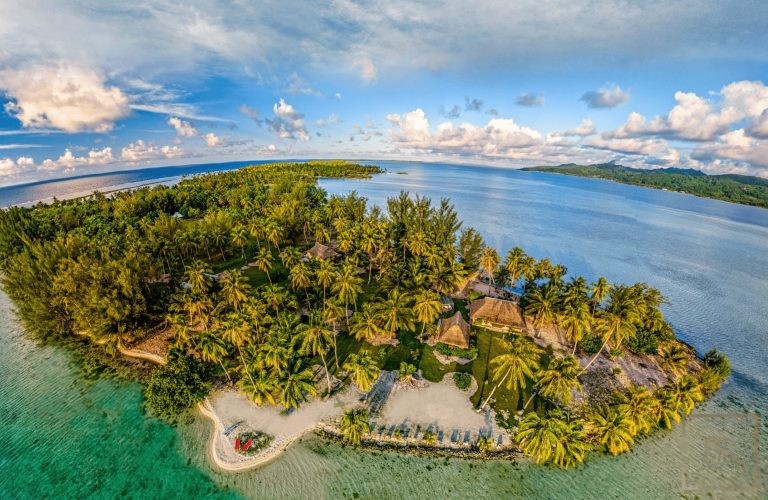 Luxury Private island TAHA'A Motu Moie private French Polynesia island, 5 bedrooms in Tahiti Used for sale For Super Rich