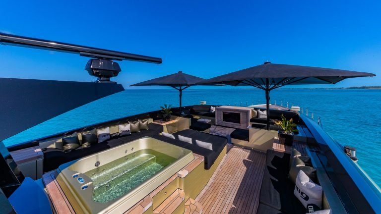 PALMER JOHNSON DB9 52 Meters travel charter rental For Super Rich