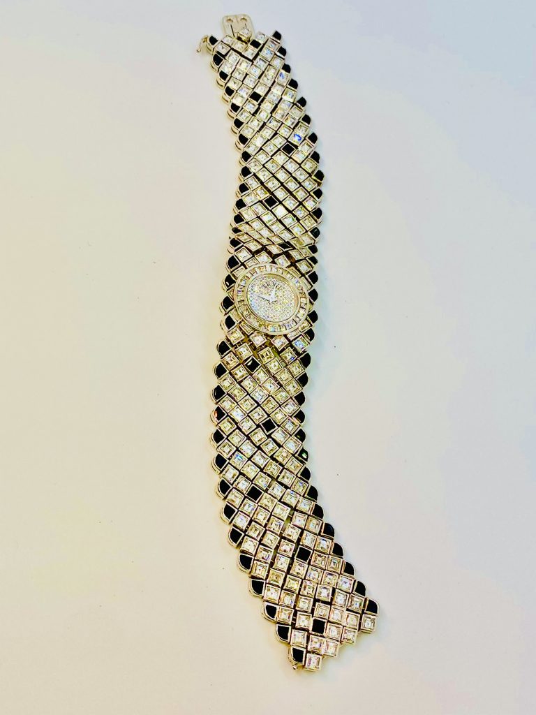 ETOILE Elegant bracelet with Diamonds 168150 for sale For Super Rich