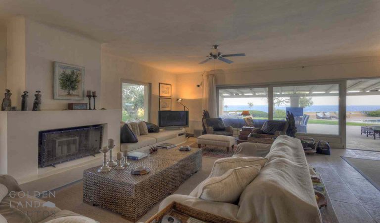 Luxury Villa Beach Front Private Beach, 8 bedrooms in Porto Heli Classified ads for sale For Super Rich