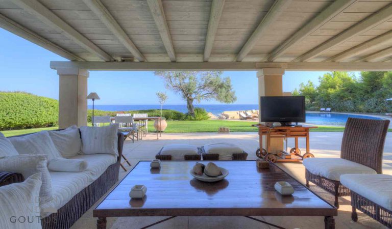 Luxury Villa Beach Front Private Beach, 8 bedrooms in Porto Heli property for sale For Super Rich