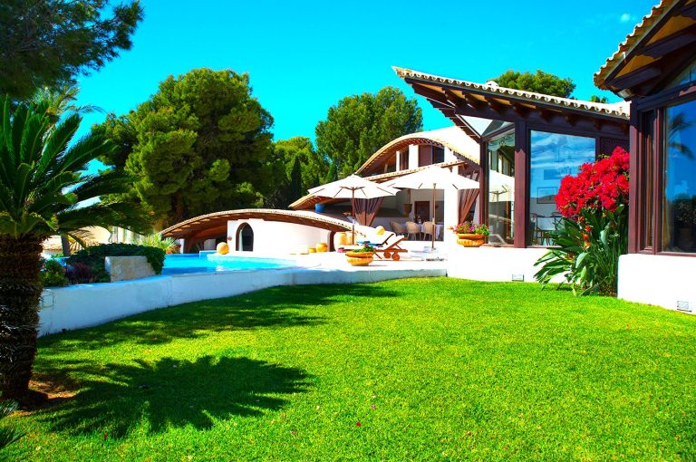 Premium Villa Sea View Bali style, 5 bedrooms in Altea for sale For Super Rich
