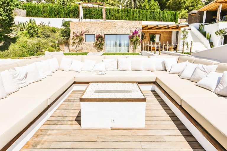 Premium Villa Beach Front with access to the private beach, 6 bedrooms in Ibiza value for sale For Super Rich