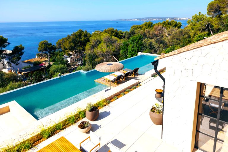 Premium Villa Sea View swimming pool 25 X 4 M, 5 bedrooms in Mallorca M160 for sale For Super Rich