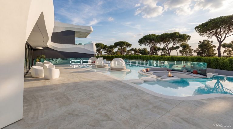 Premium Land/Plots Sea View Golf View, 10 bedrooms in Quinta do Lago buy for sale For Super Rich