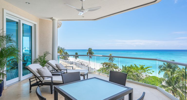 Luxury Apartment Beach Front, 4 bedrooms in Seven Mile Beach 420811 for sale For Super Rich