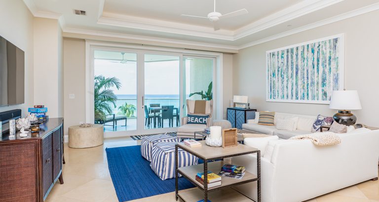 Luxury Apartment Beach Front, 4 bedrooms in Seven Mile Beach best for sale For Super Rich