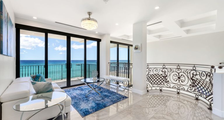 Luxury Villa Beach Front Caribbean Sea views, 5 bedrooms in Seven Mile Beach ultra luxury for sale For Super Rich