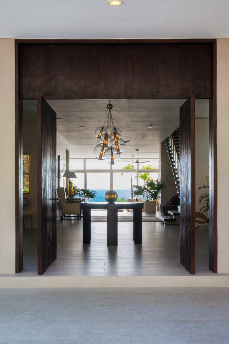Luxury Villa Beach Front, 23 bedrooms in San Juan del Sur exclusive for sale For Super Rich