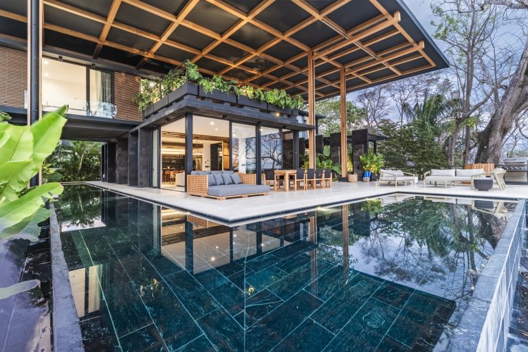 Luxury Villa Panoramic View, 10 bedrooms in Santa Teresa Used for sale For Super Rich