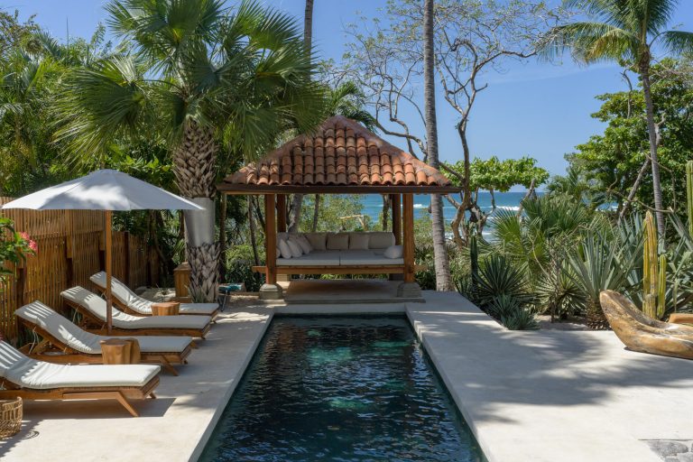Luxury Villa Serena Beachfront, 5 bedrooms in Tamarindo for sale For Super Rich