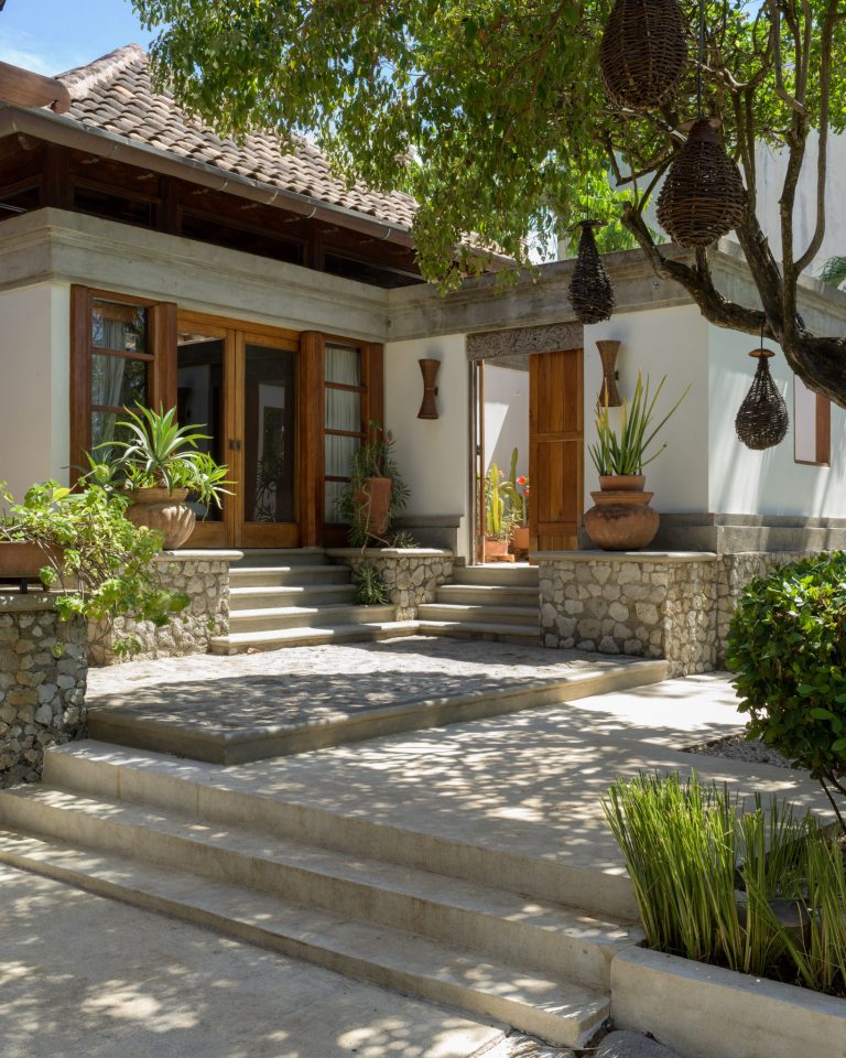 Luxury Villa Serena Beachfront, 5 bedrooms in Tamarindo real estate for sale For Super Rich