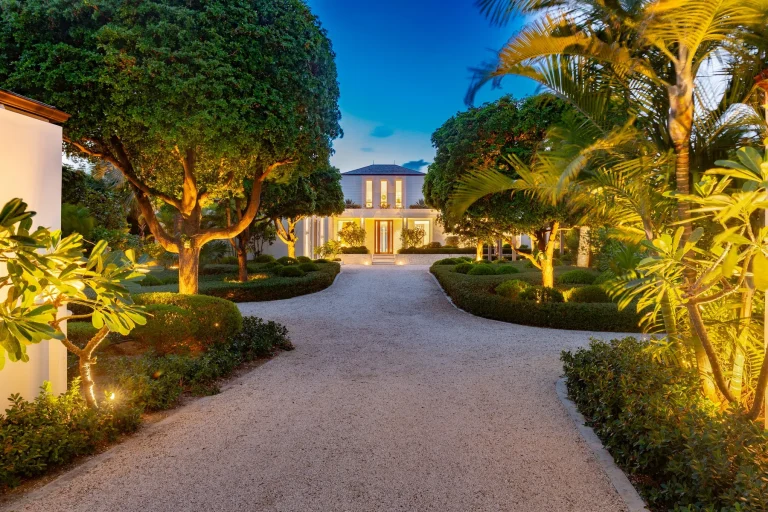 Architectural Villa Sea View 50 PRINCE OF WALES DRIVE, 7 bedrooms in Leeward - Providenciales image for sale For Super Rich