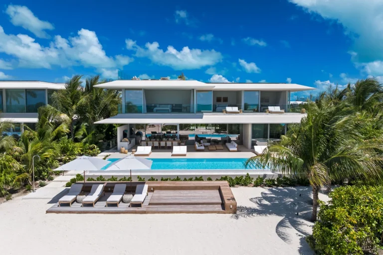 Luxury Villa 3 RESERVE Beachfront, 7 bedrooms in Grace Bay - Providenciales property for sale For Super Rich