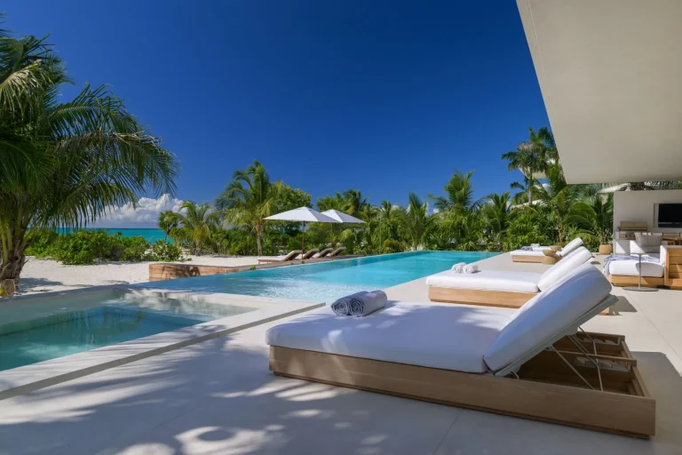 Luxury Villa 3 RESERVE Beachfront, 7 bedrooms in Grace Bay - Providenciales value for sale For Super Rich