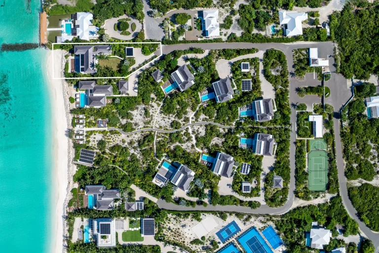 High-end Villa Beach Front 2 Beach Enclave, 7 bedrooms in Grace Bay - Providenciales property for sale For Super Rich