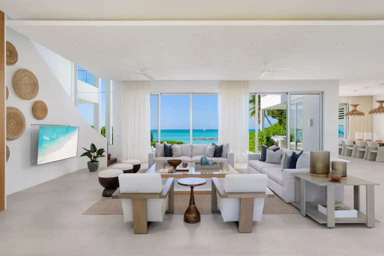 High-end Villa Beach Front 2 Beach Enclave, 7 bedrooms in Grace Bay - Providenciales Classified ads for sale For Super Rich