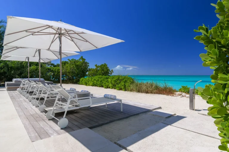 High-end Villa Beach Front 2 Beach Enclave, 7 bedrooms in Grace Bay - Providenciales ultra luxury for sale For Super Rich