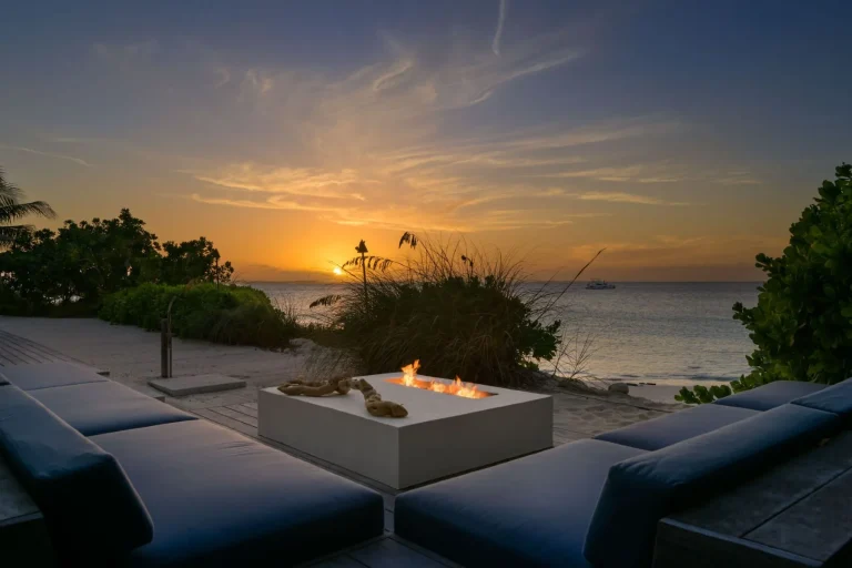 High-end Villa Beach Front 2 Beach Enclave, 7 bedrooms in Grace Bay - Providenciales unique for sale For Super Rich