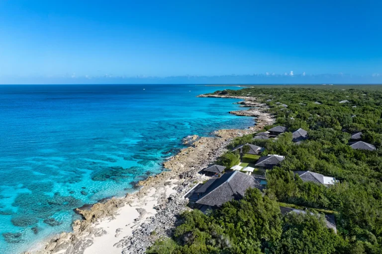 Luxury Villa 32 Amanyara Beachfront, 4 bedrooms in North West Point - Providenciales ultra luxury for sale For Super Rich