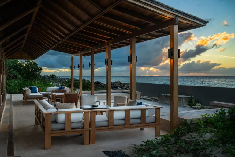 Luxury Villa 32 Amanyara Beachfront, 4 bedrooms in North West Point - Providenciales prix for sale For Super Rich