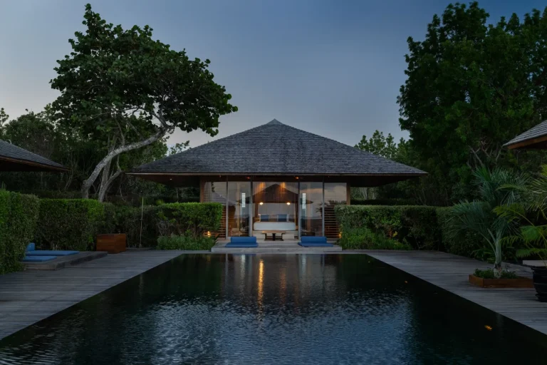 Luxury Villa 32 Amanyara Beachfront, 4 bedrooms in North West Point - Providenciales photos for sale For Super Rich