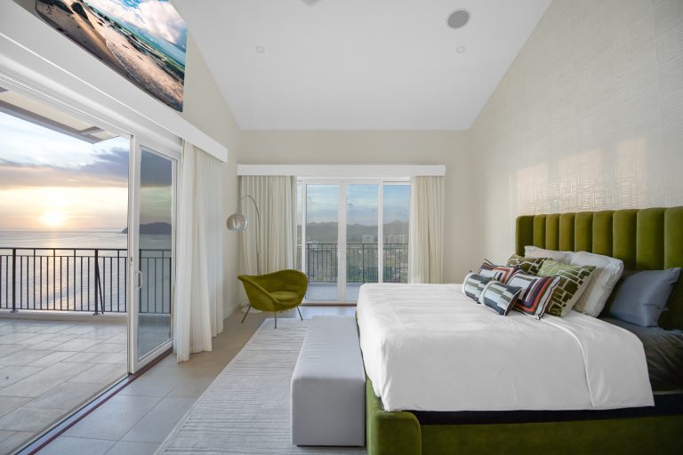 Luxury Penthouse Beach Front Panoramic View, 6 bedrooms in Jaco best for sale For Super Rich
