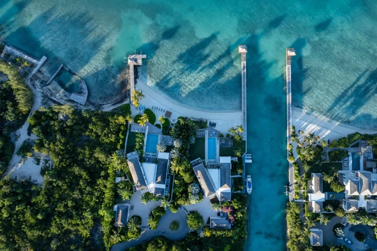 Luxury Villa Blue Cay Beach Estate 2 Beachfront, 6 bedrooms in Leeward - Providenciales available for sale For Super Rich